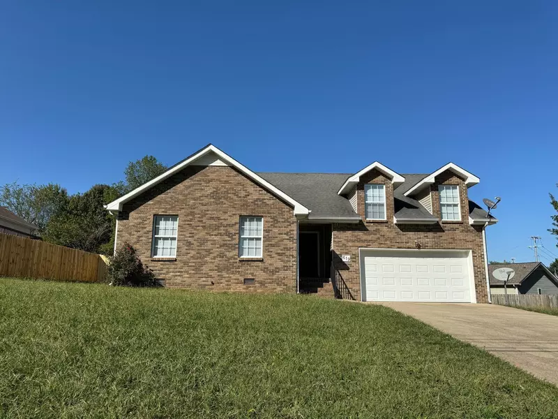 619 Ashley Oaks Dr, Clarksville, TN 37042