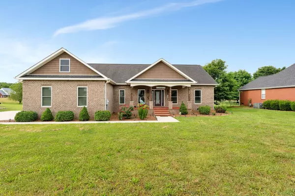 121 Kades Ct, Decherd, TN 37324