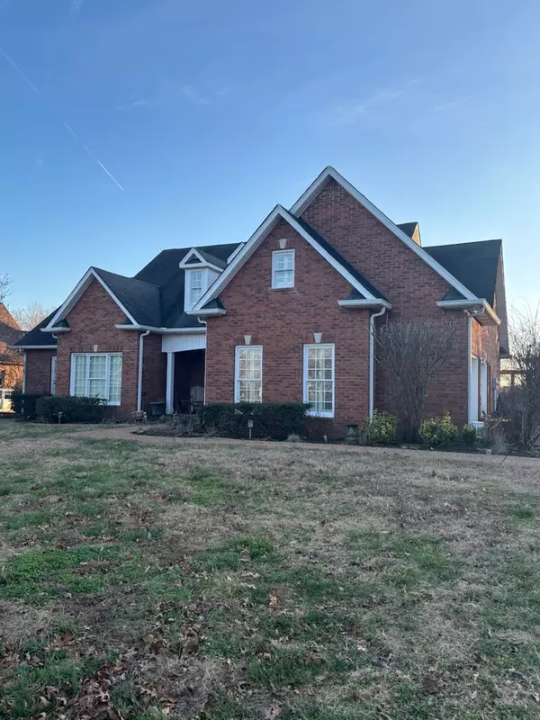 3631 Legacy Dr, Springfield, TN 37172