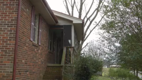 Lafayette, TN 37083,146 Garden Dr