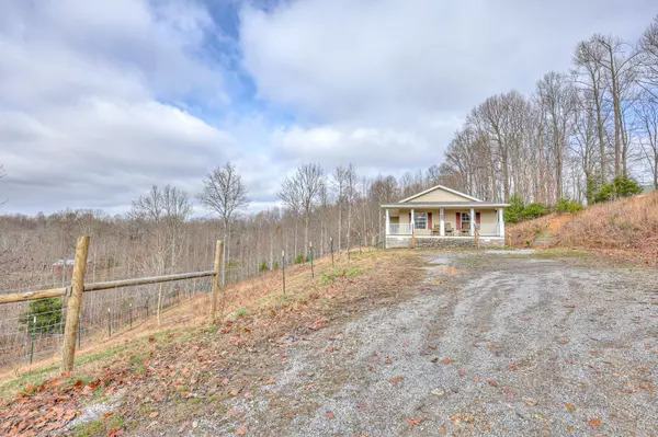 Westmoreland, TN 37186,8285 Phillips Hollow Rd