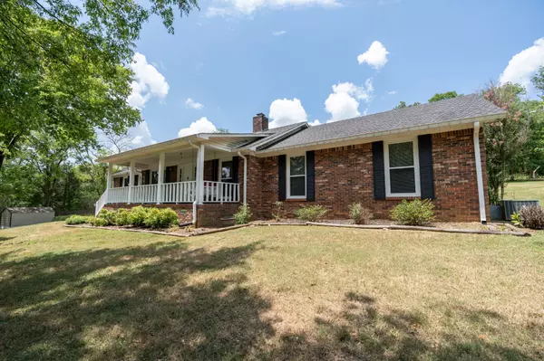 775 Owl Hollow Rd, Pulaski, TN 38478