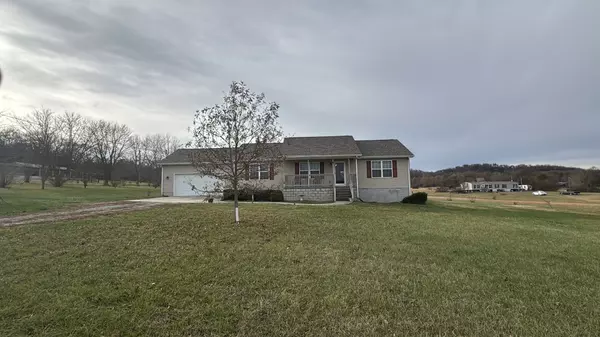 413 Potts Rd, Wartrace, TN 37183