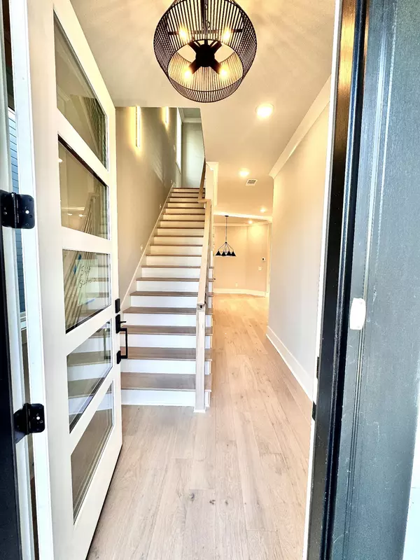 Nashville, TN 37209,542A Starliner Dr