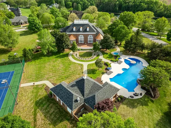 Bowling Green, KY 42103,285 Lakeside Way