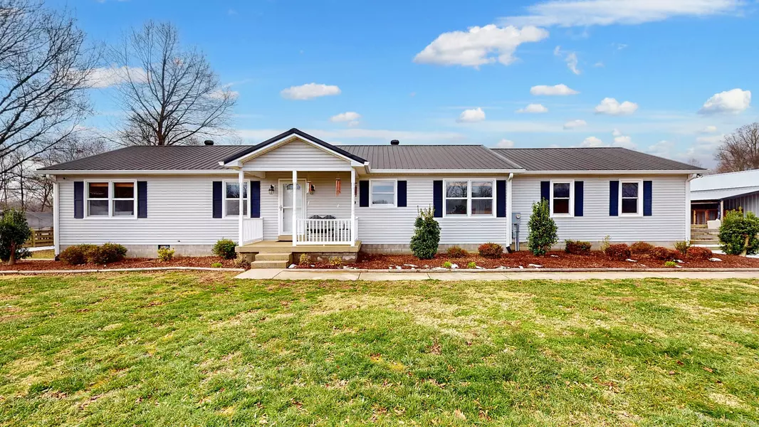 3977 Dobbins Pike, Portland, TN 37148