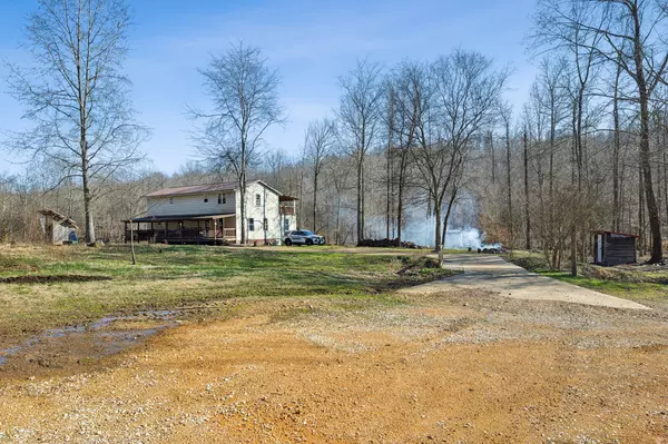 Linden, TN 37096,1208 Little Spring Creek Rd