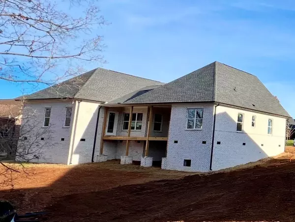 Pleasant View, TN 37146,568 Dixie Lane