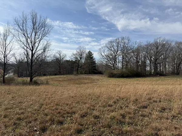 Lawrenceburg, TN 38464,2 Spring Creek Rd