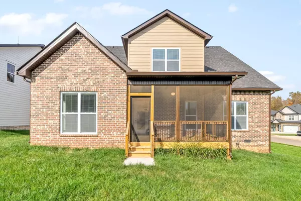 Clarksville, TN 37043,498 Spiderwort Drive