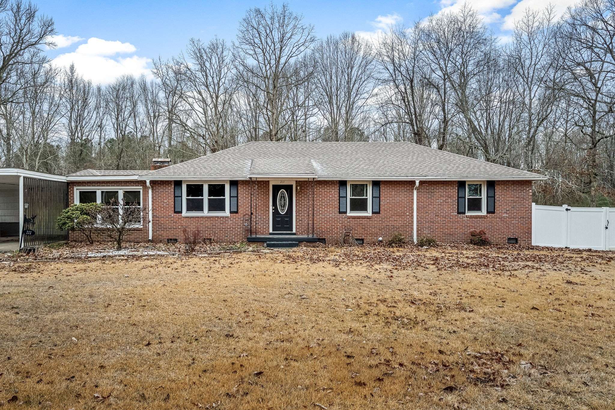 Tullahoma, TN 37388,211 Jackson Cir