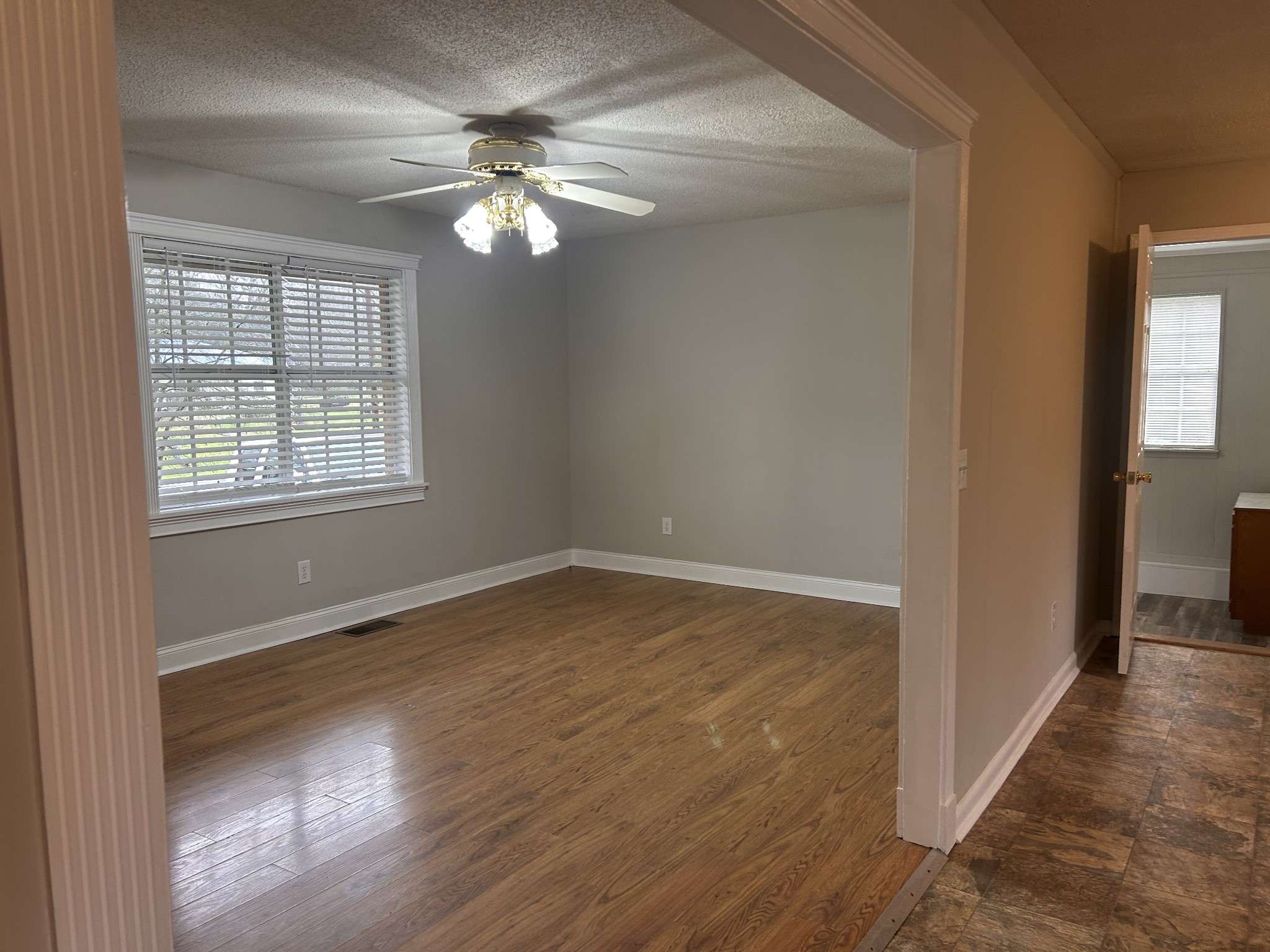 Pulaski, TN 38478,907 Miles Rd