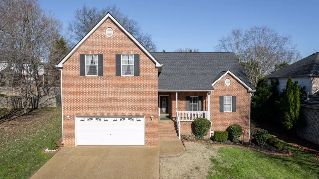 1608 Inverness Dr, Spring Hill, TN 37174