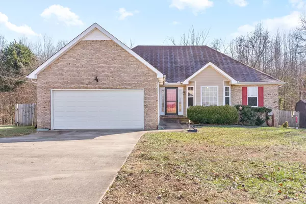 234 E Pine Mountain Rd, Clarksville, TN 37042