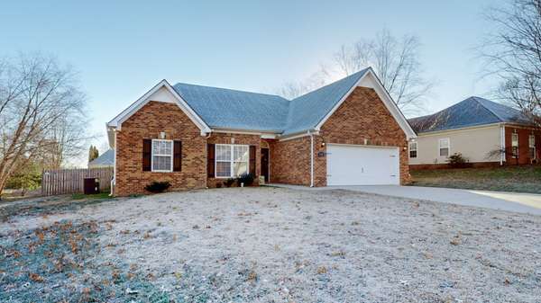 1916 Portview Dr, Spring Hill, TN 37174