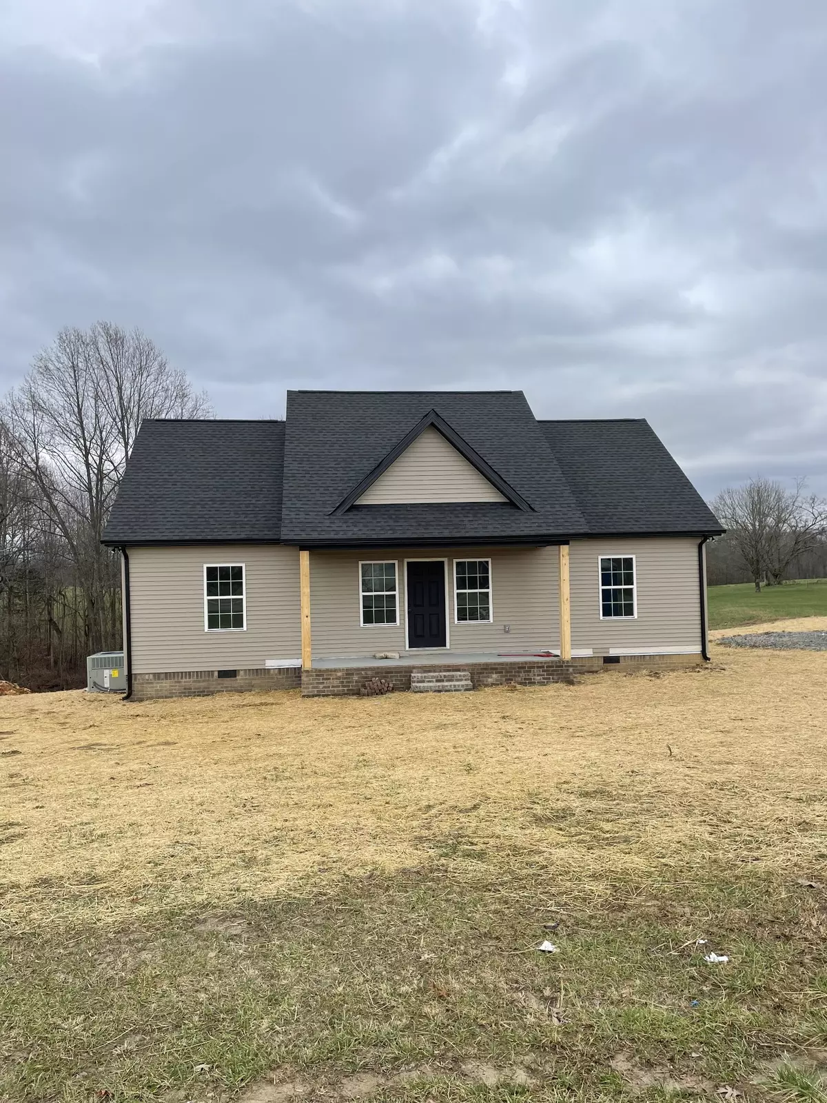 Lafayette, TN 37083,522 Chaffin Rd