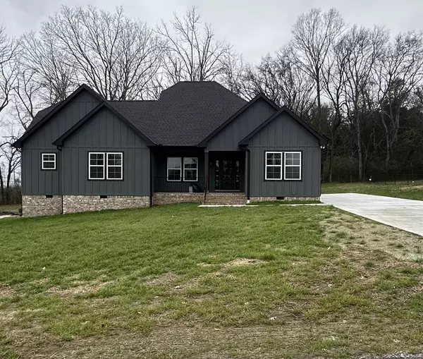 85 Mockingbird Ln, Hartsville, TN 37074