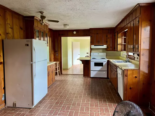 Bethpage, TN 37022,250 Chipman Rd