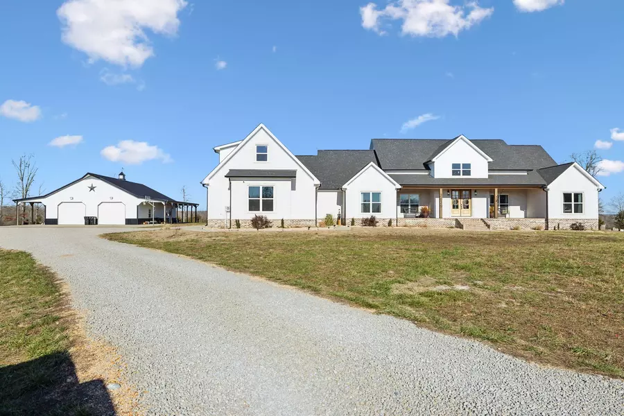 2039 Buffalo Rd, Hohenwald, TN 38462