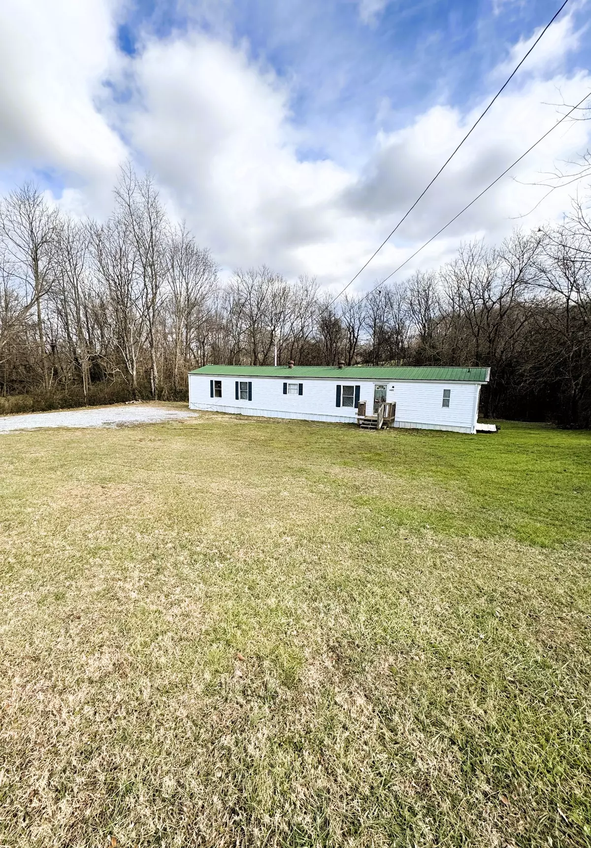 Westmoreland, TN 37186,4422 Bledsoe St