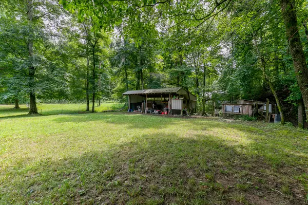 Centerville, TN 37033,925 County Line Rd