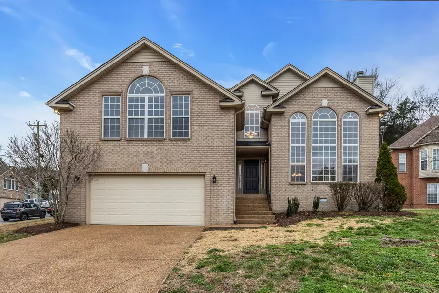 801 Oak Springs Ct, Antioch, TN 37013