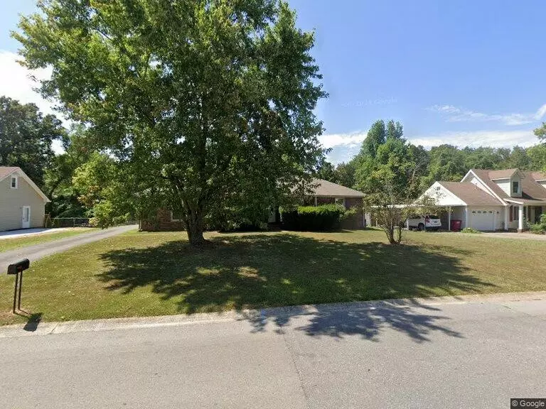 312 Kelsey Dr, Clarksville, TN 37042