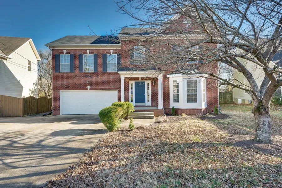 121 Deer Ridge Ln, Hendersonville, TN 37075