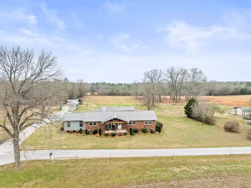 137 Ruch Rd, Winchester, TN 37398