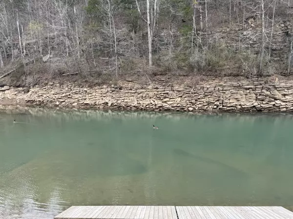 18 Hidden River Rd, Rock Island, TN 38581