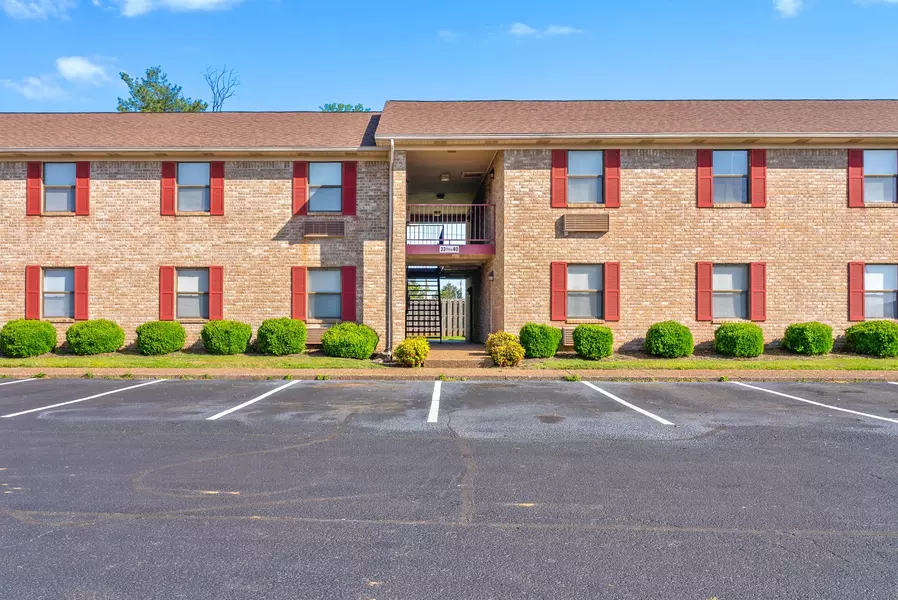 102 Laurel Cove Drive #63, Hopkinsville, KY 42240
