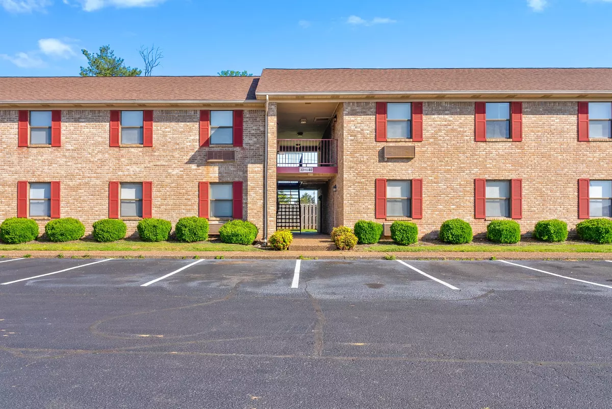 Hopkinsville, KY 42240,102 Laurel Cove Drive #63