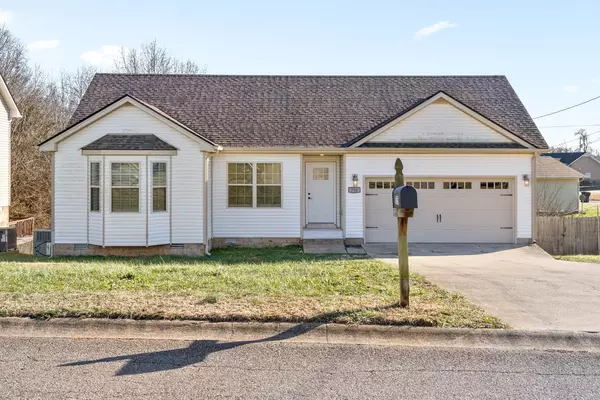 735 Shetland Dr, Oak Grove, KY 42262