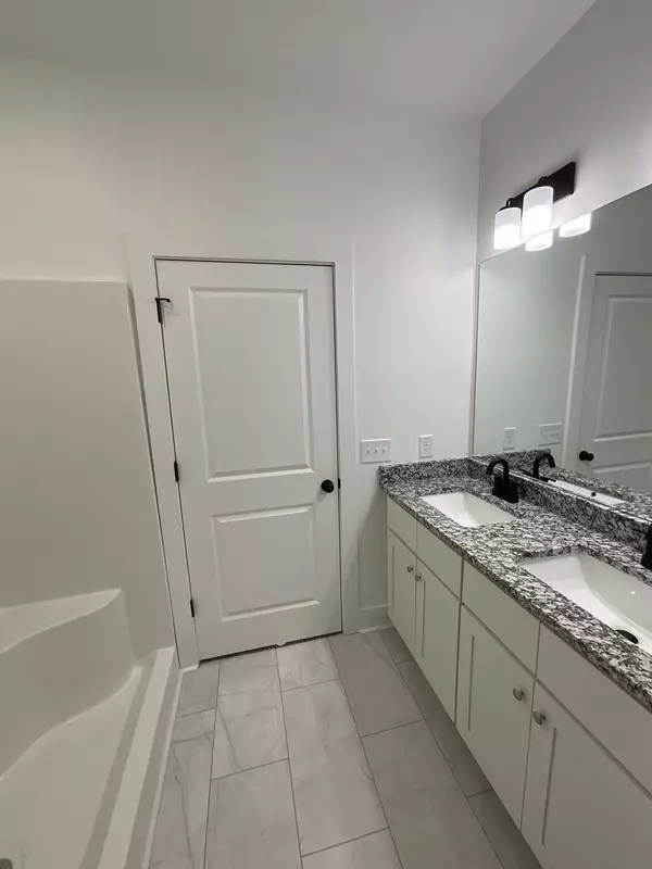 Shelbyville, TN 37160,717 S Wall St