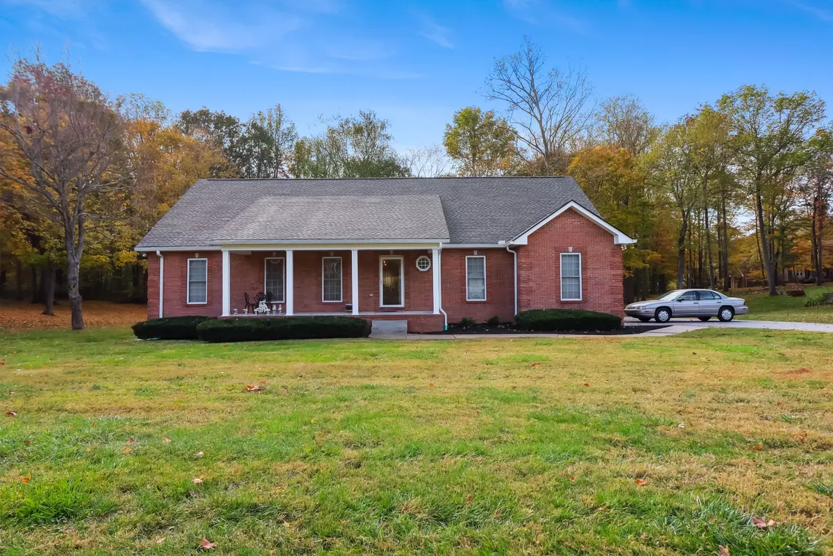 Greenbrier, TN 37073,2042 Woodwind Cir