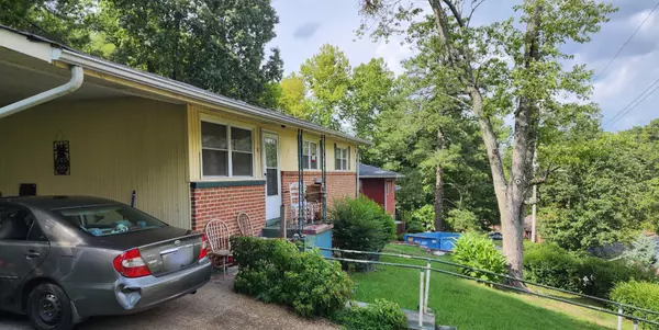 825 Greenwood Road, Chattanooga, TN 37411