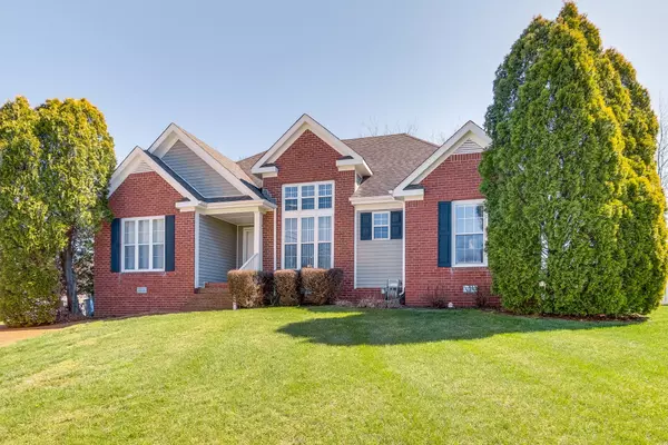 2848 Jessie Ct, Thompsons Station, TN 37179