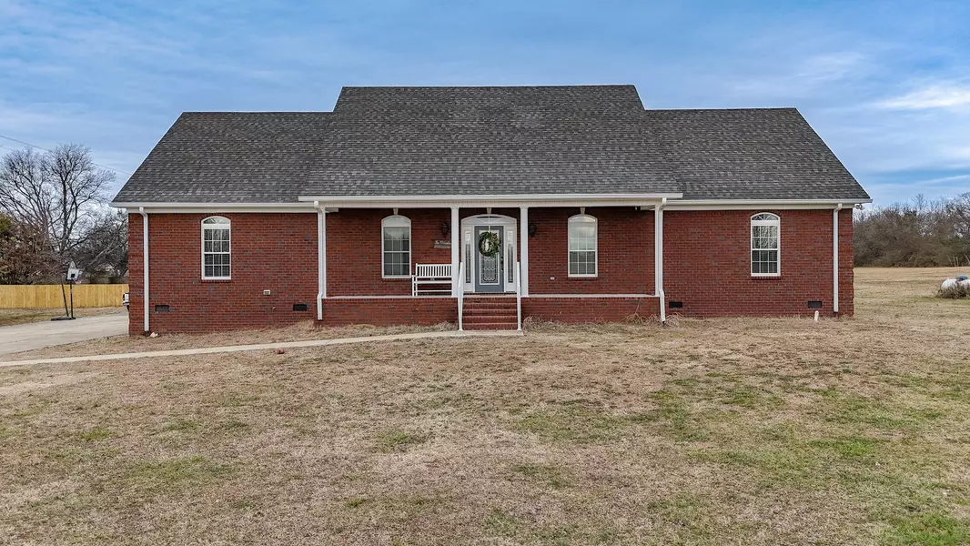 215 Highway 82 #E, Bell Buckle, TN 37020