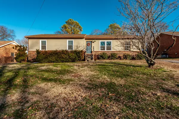 110 Hillwood Dr, Hendersonville, TN 37075