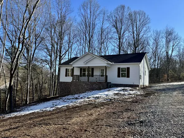 Westmoreland, TN 37186,250 Clyde Wix Rd