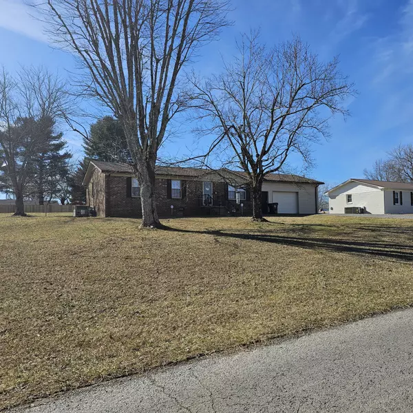 545 Cooper St, Smithville, TN 37166