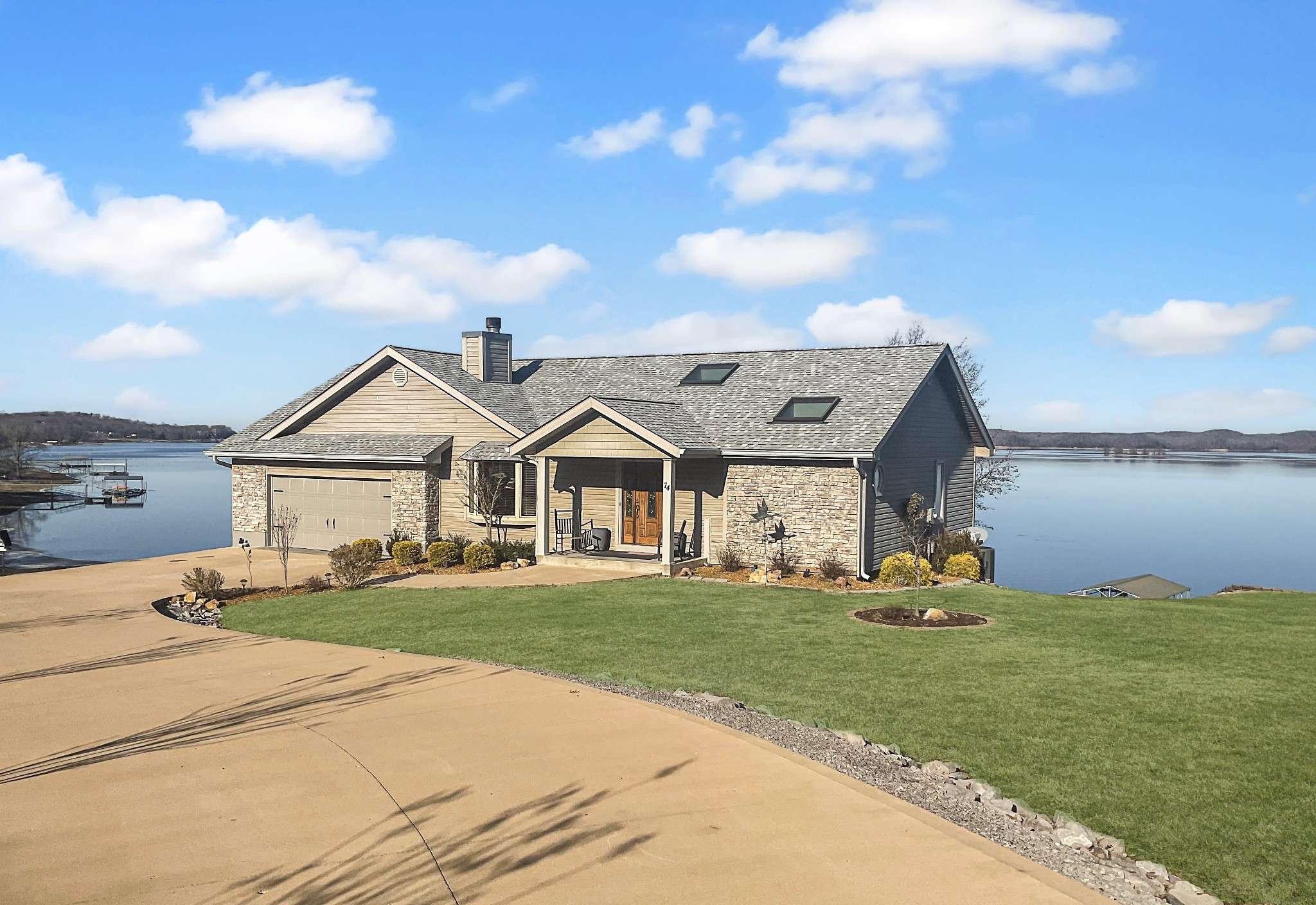 74 John Downs Ct, New Concord, KY 42076