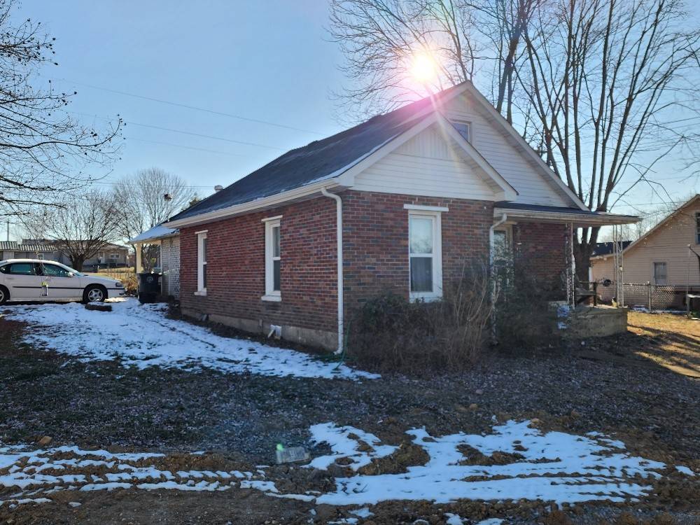 Lafayette, TN 37083,702 Haley St