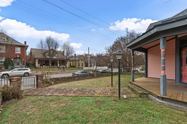 Nashville, TN 37206,200 S 11th St