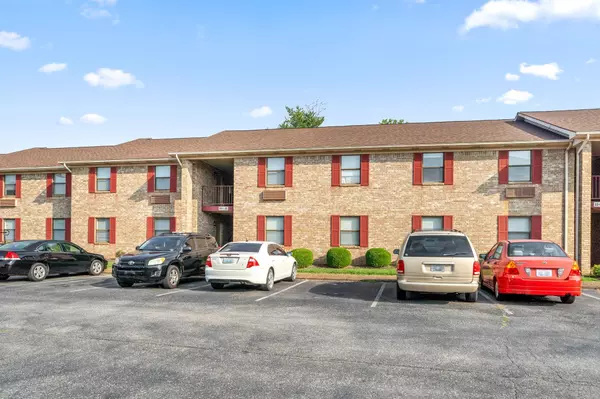 102 Laurel Cove Dr #32, Hopkinsville, KY 42240