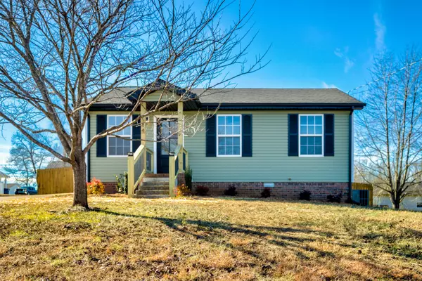 584 Joshua Dr,  Clarksville,  TN 37042