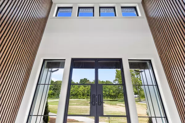 Cottontown, TN 37048,233 Shun Pike