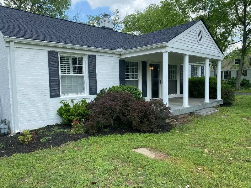 2812 Sugar Tree Rd, Nashville, TN 37215