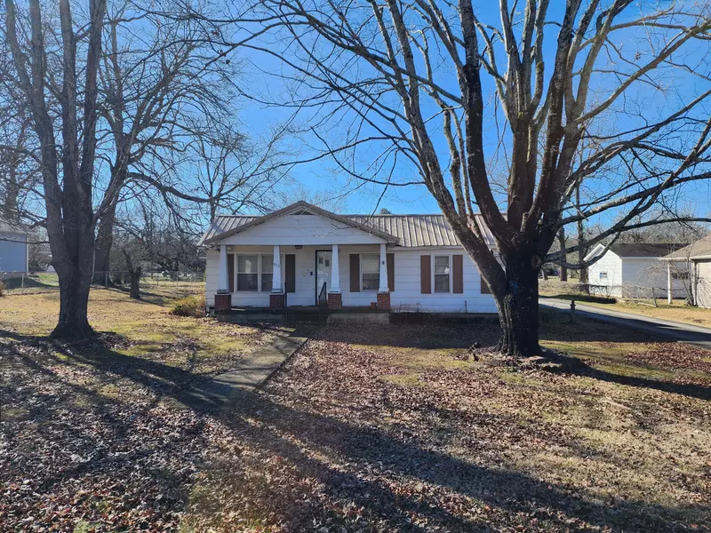 403 Peachtree St, Tullahoma, TN 37388