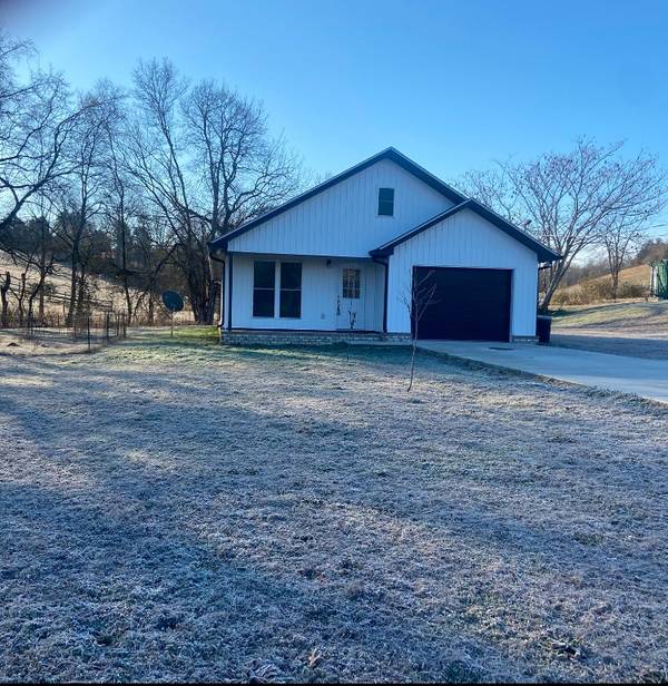 271 Chicken Creek Rd, Pulaski, TN 38478